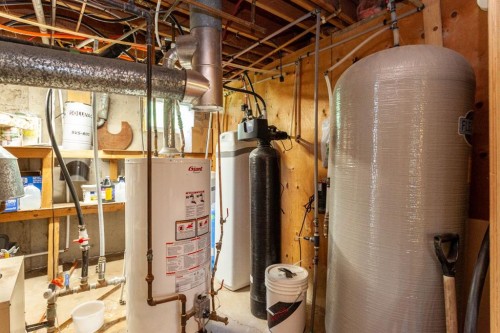 140014 Township Road 150, Rolling Hills, AB - Indoor Photo Showing Basement