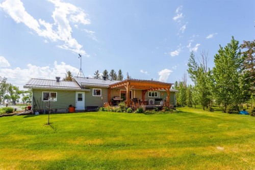 140014 Township Road 150, Rolling Hills, AB - Outdoor
