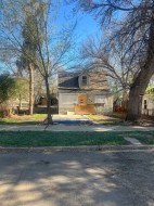 646 8 Street SEMedicine Hat, AB T1A 1M3