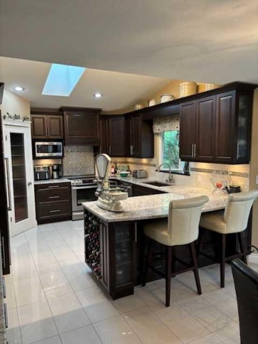 447 Spruce Way Se, Medicine Hat, AB - Indoor