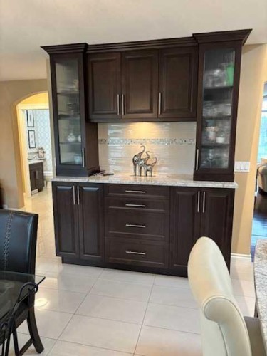 447 Spruce Way Se, Medicine Hat, AB - Indoor