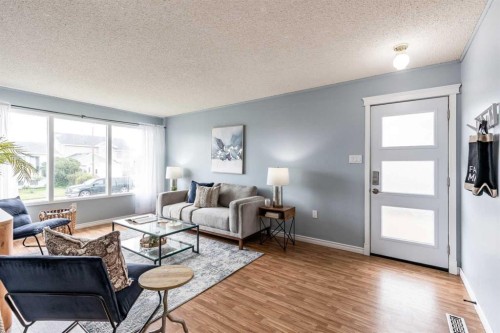 910 7 Street Se, Redcliff, AB 