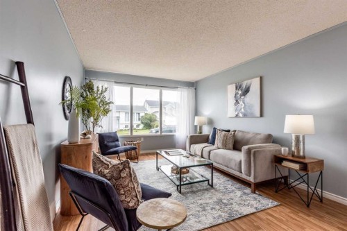 910 7 Street Se, Redcliff, AB 