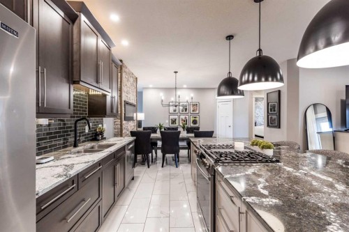 936 Maskell Place Se, Redcliff, AB - Indoor Photo Showing Kitchen With Double Sink With Upgraded Kitchen