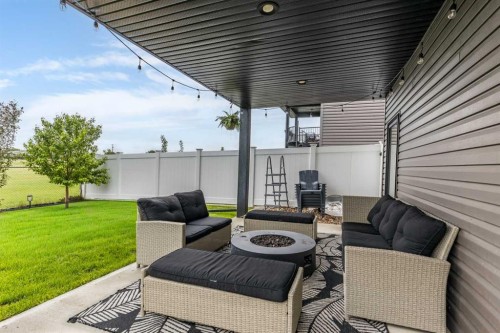 936 Maskell Place Se, Redcliff, AB - Outdoor With Deck Patio Veranda With Exterior
