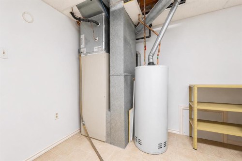 107 Sprague Way Se, Medicine Hat, AB - Indoor