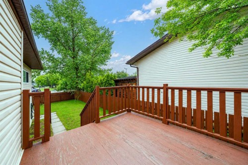 107 Sprague Way Se, Medicine Hat, AB - Outdoor With Exterior