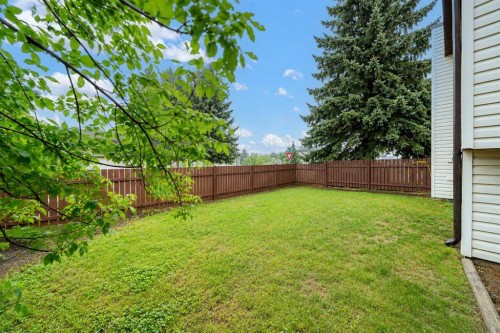 107 Sprague Way Se, Medicine Hat, AB - Outdoor