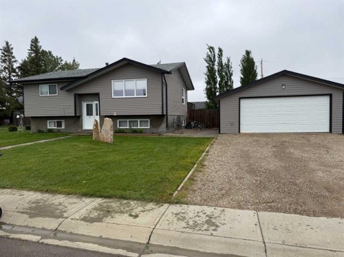 302 5 Avenue West, Burdett, AB 