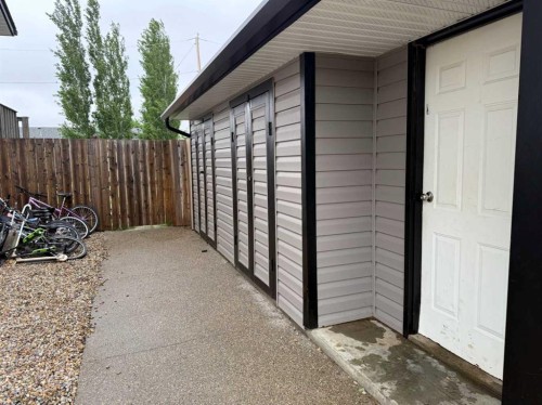 302 5 Avenue West, Burdett, AB 