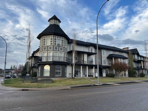 25-298 Somerset Way SE Medicine Hat, AB T1B 0E9