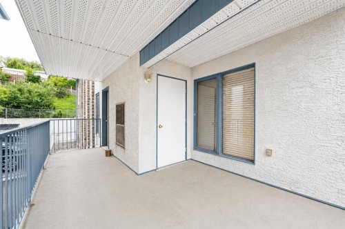4-407 Macleod Trail Se, Medicine Hat, AB - Outdoor With Balcony With Exterior