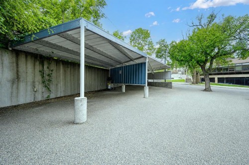 4-407 Macleod Trail Se, Medicine Hat, AB - Outdoor