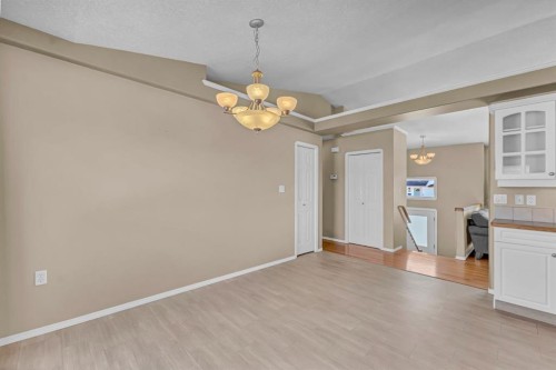 970 Kipling Crescent Sw, Redcliff, AB - Indoor