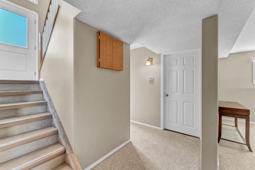 970 Kipling Crescent Sw, Redcliff, AB - Indoor Photo Showing Other Room