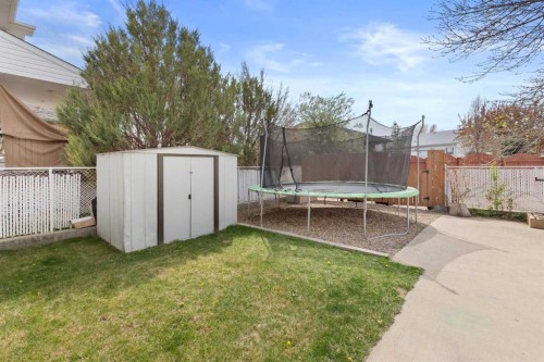 453 Stark Way Se, Medicine Hat, AB - Outdoor