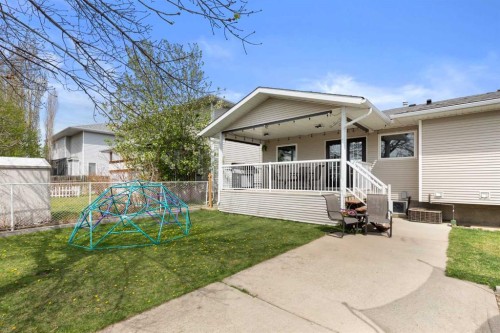 453 Stark Way Se, Medicine Hat, AB - Outdoor