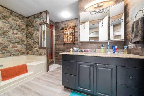 341 Cornell Crescent Sw, Medicine Hat, AB 
