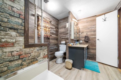 341 Cornell Crescent Sw, Medicine Hat, AB 