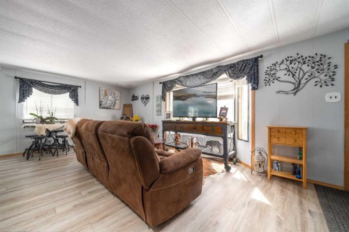 341 Cornell Crescent Sw, Medicine Hat, AB 