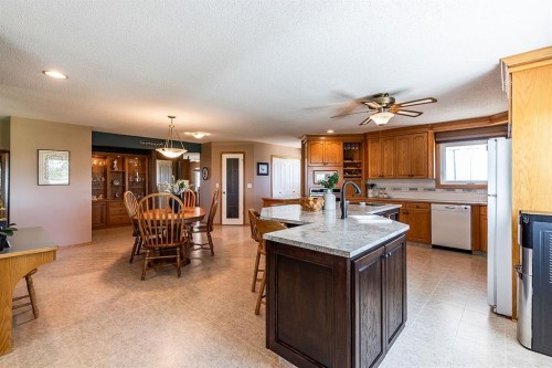 14017 Range Road 65, Rural Cypress County, AB 