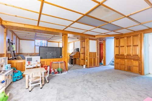 2339 20 Avenue Se, Medicine Hat, AB - Indoor