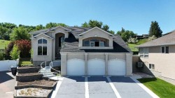 23 Chinook Place SWMedicine Hat, AB T1A 8S1