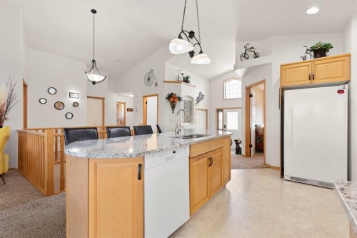 18 Riverview Drive Se, Redcliff, AB 