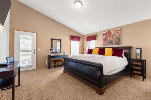 18 Riverview Drive Se, Redcliff, AB 