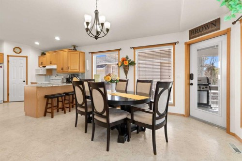 18 Riverview Drive Se, Redcliff, AB 