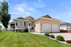 18 Riverview Drive SERedcliff, AB T0J 2P0