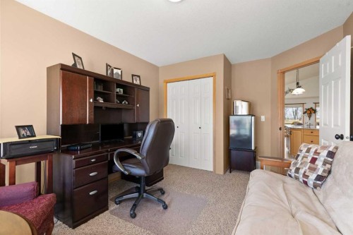 18 Riverview Drive Se, Redcliff, AB 