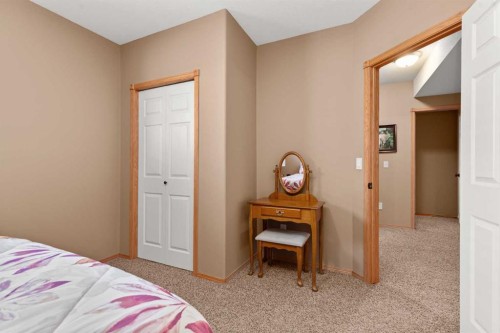 18 Riverview Drive Se, Redcliff, AB 
