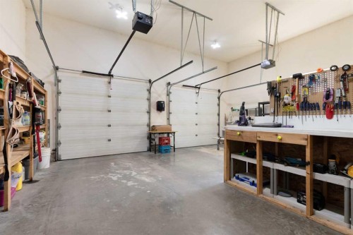 18 Riverview Drive Se, Redcliff, AB 
