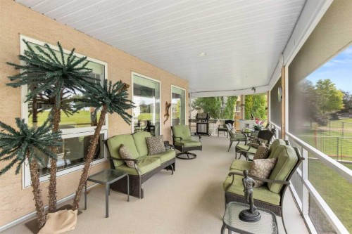 18 Riverview Drive Se, Redcliff, AB 
