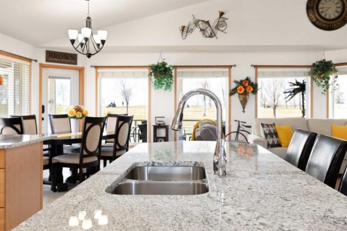 18 Riverview Drive Se, Redcliff, AB 