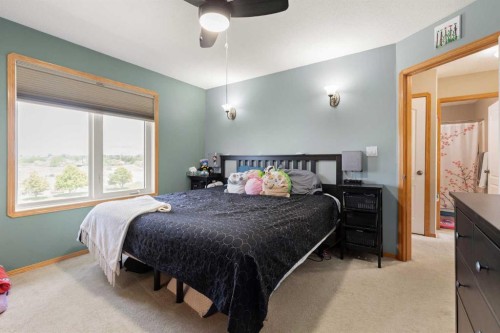 930 Kipling Crescent Sw, Redcliff, AB 