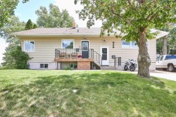 640 Division Avenue NW Medicine Hat, AB T1A 5Y1