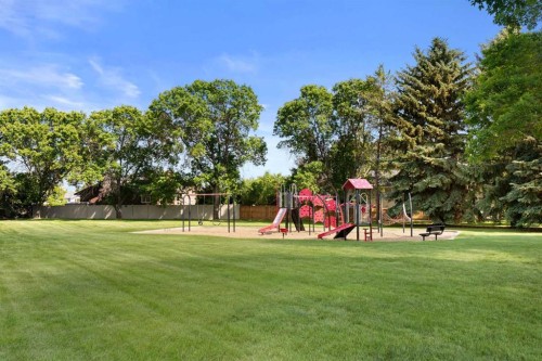 52 Cunliffe Crescent Se, Medicine Hat, AB 