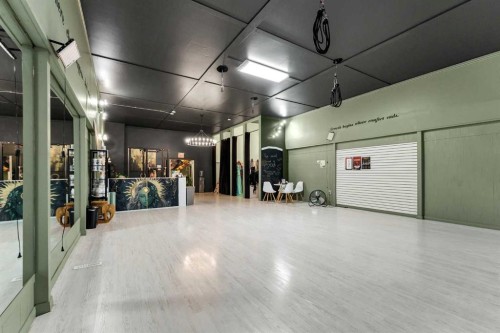 655 2 Street Se, Medicine Hat, AB 