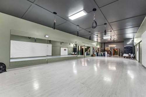 655 2 Street Se, Medicine Hat, AB 