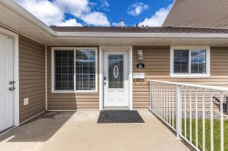 83 Northlands Lane NEMedicine Hat, AB T1C 0A8