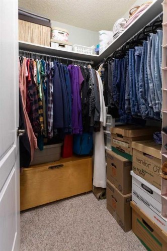 8 Rice Court Se, Medicine Hat, AB - Indoor With Storage