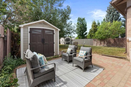 8 Rice Court Se, Medicine Hat, AB - Outdoor With Exterior