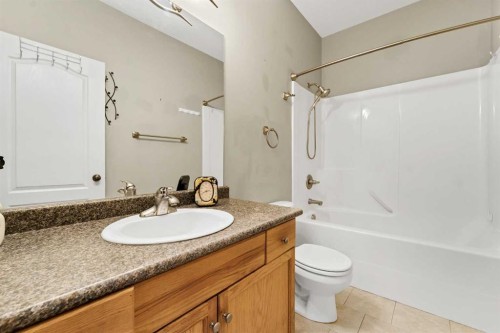 305 5 Avenue Sw, Redcliff, AB 