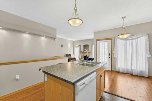305 5 Avenue Sw, Redcliff, AB 