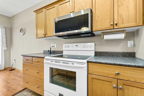 305 5 Avenue Sw, Redcliff, AB 