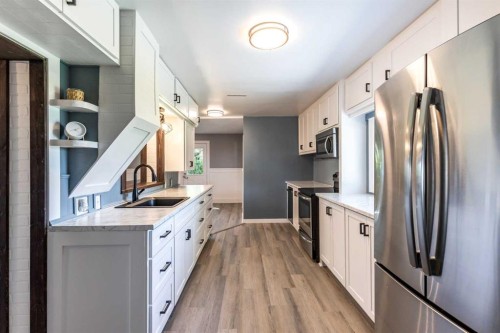80 Pacific Avenue, Irvine, AB 
