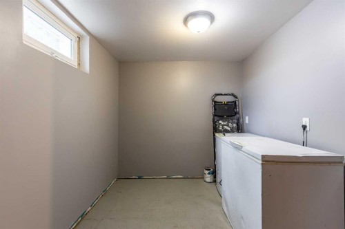 80 Pacific Avenue, Irvine, AB 