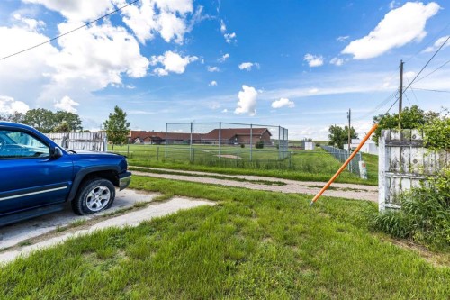 80 Pacific Avenue, Irvine, AB 